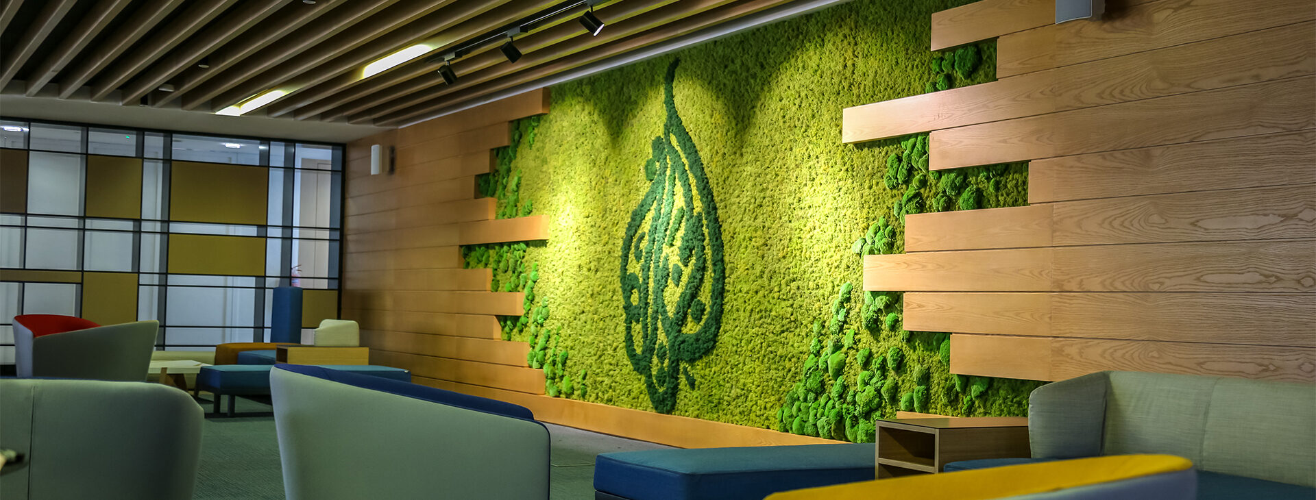 We provide Preserved<br />
Indoor Green Wall