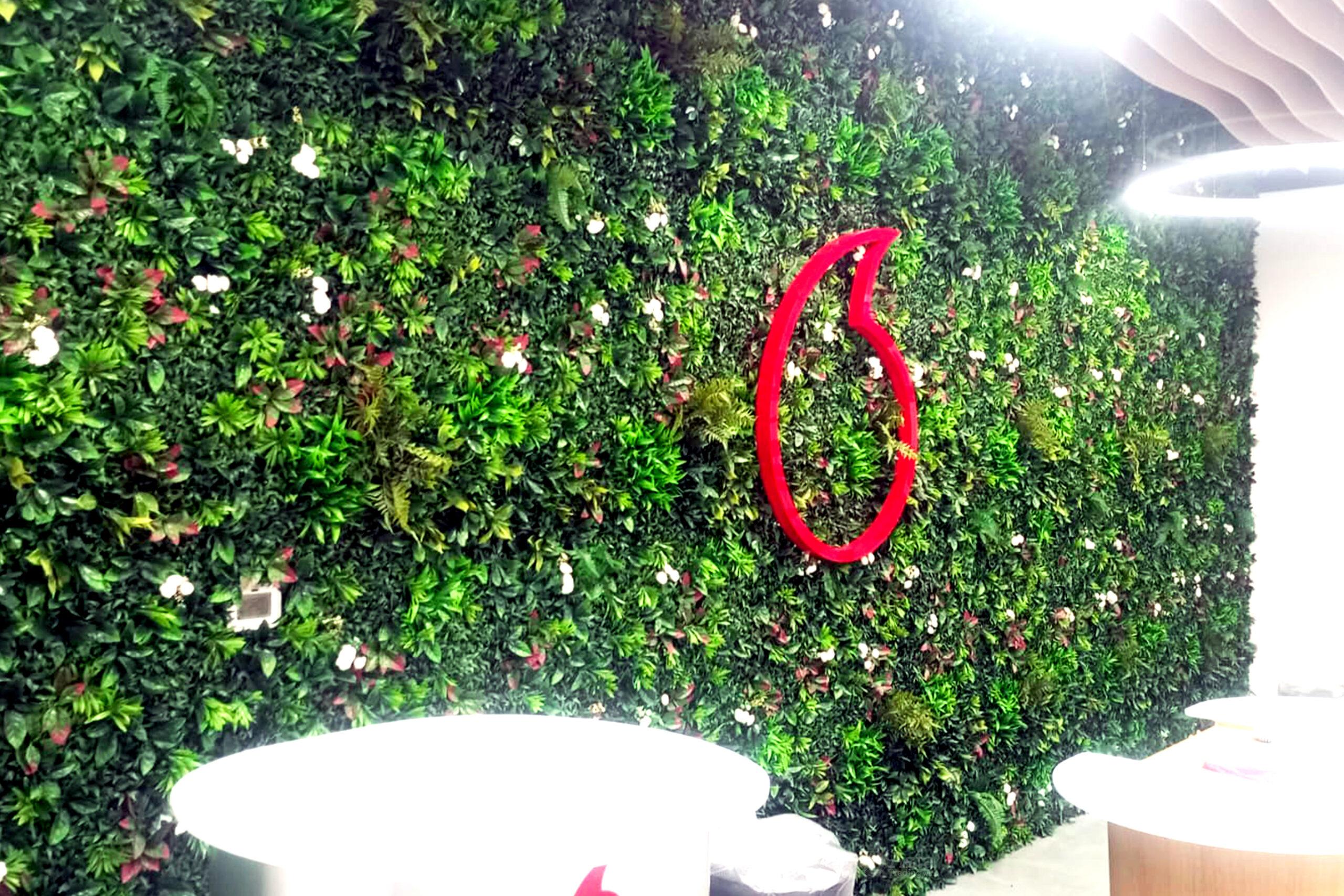 Artificial Green wall